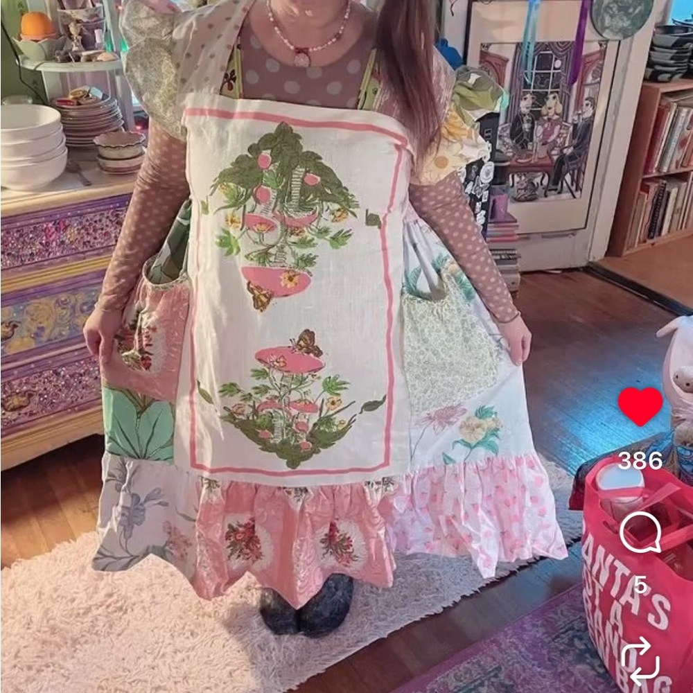 Floral Patchwork Dress - Picture 5 of 6